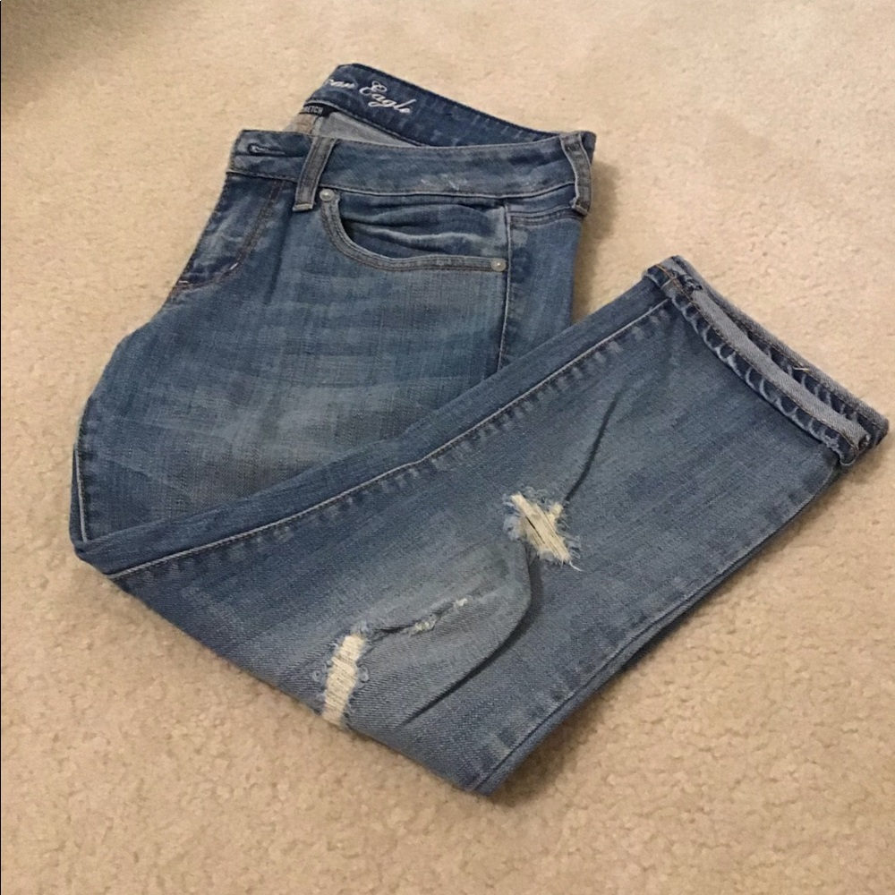 American Eagle distressed skinny cropped jeans, size 6